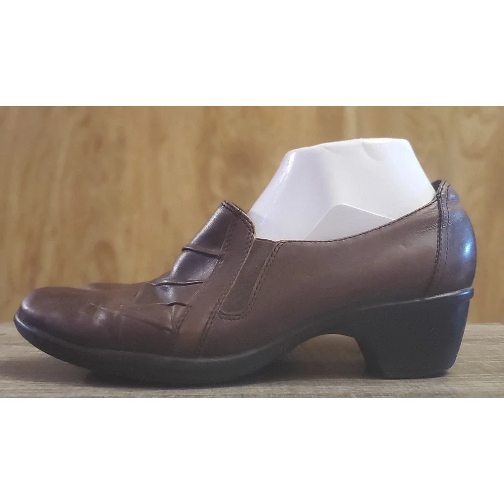 Clarks Partridge Leather Slip On Wedge‎ Shoes Womens Size 9 Brown